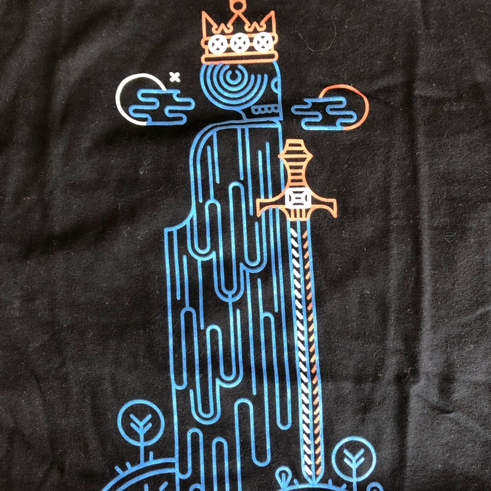 NWT Out of Print Hamlet t-shirt unisex size Small